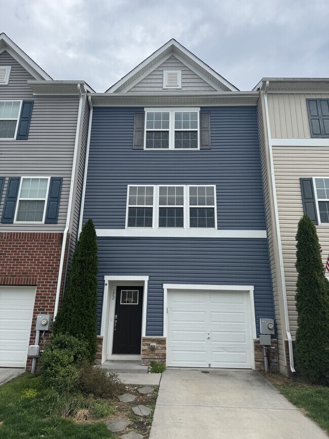 Foto del edificio - 172 Drexel Ct