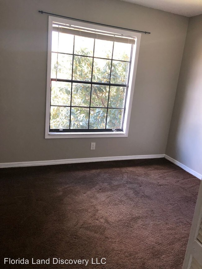 Foto del edificio - 3217 Oak Lawn Pl