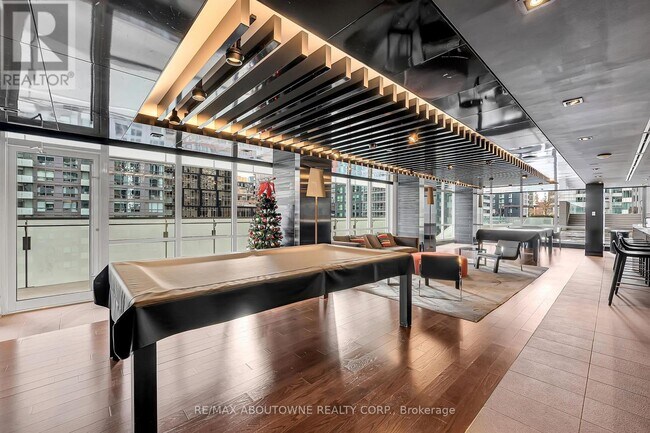 Building Photo - 80 John St