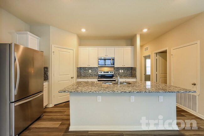 Building Photo - 14335 Gunsight Pass