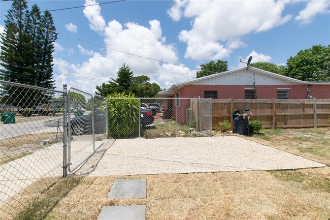 Foto del edificio - 10265 SW 173rd Terrace