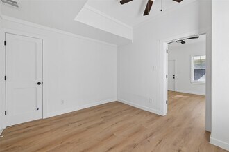 Building Photo - 2202 Hutchins St