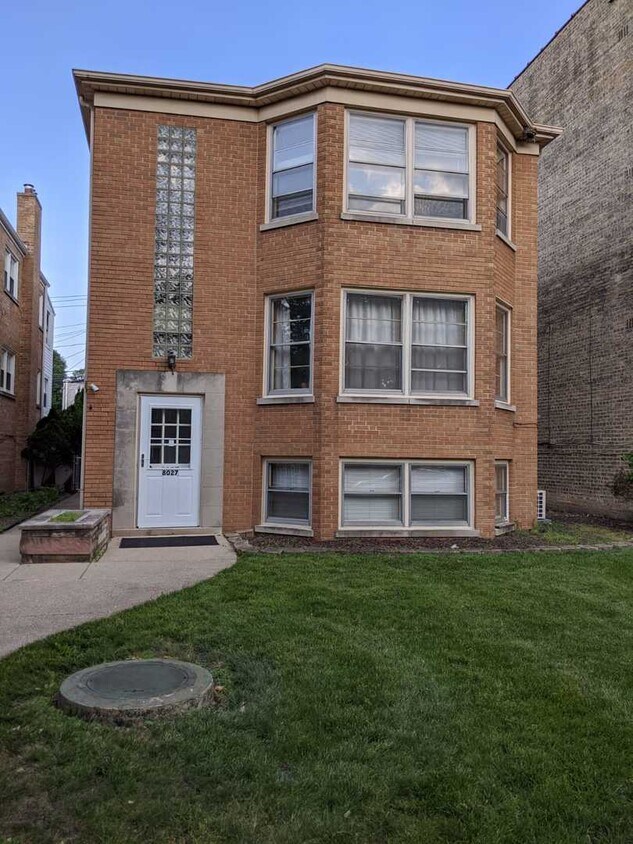 Primary Photo - 8027 Knox Ave