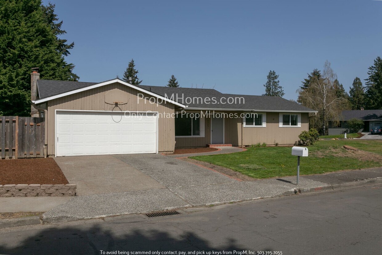 Primary Photo - Where Charm Meets Comfort, Three Bedroom R...