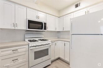 Building Photo - 2251 Wigwam Pkwy