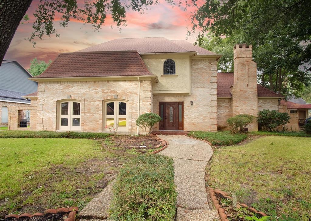 Primary Photo - 15518 Winding Moss Dr