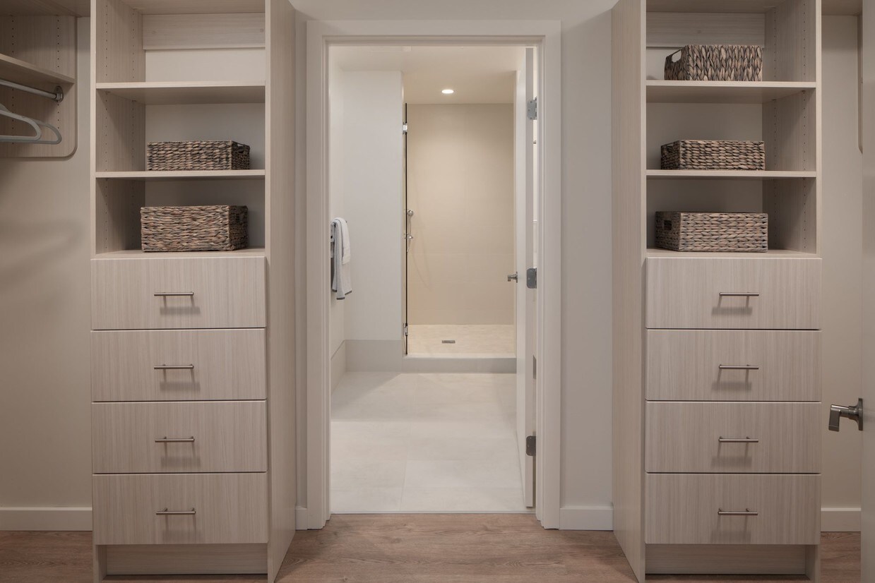 Helm Apartments in Seattle, WA