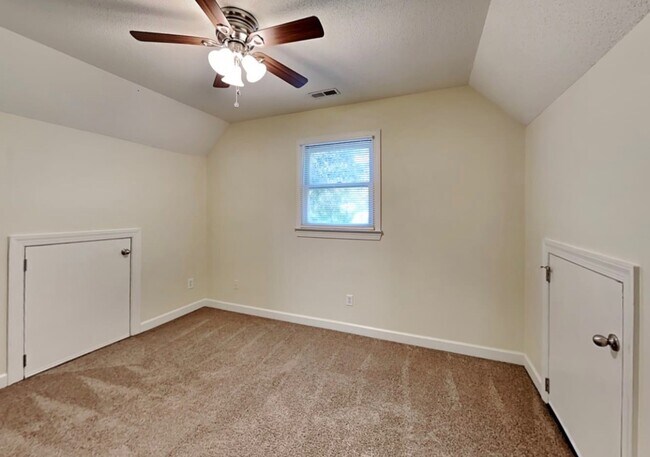 Foto del edificio - 3612 Ladywood Ct