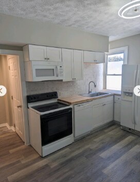 Primary Photo - 3207 Parkview Ave
