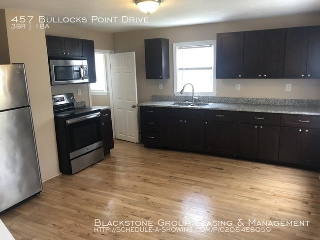 Building Photo - 3 bedroom in Riverside RI 02915