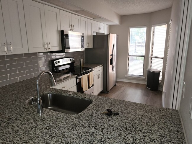 Foto del edificio - Beautiful 3/2 Townhome in Arlington