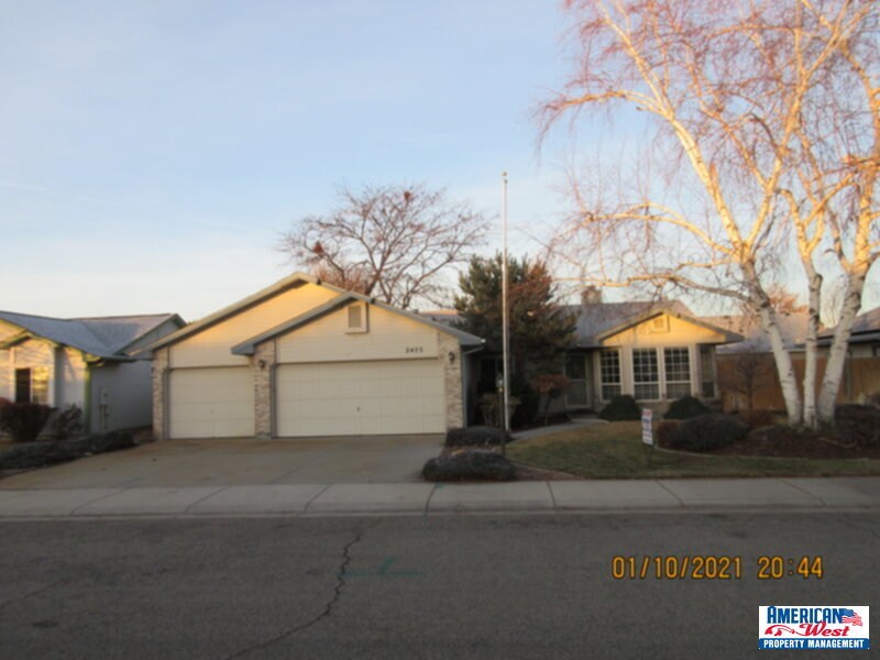 Foto principal - 2475 N Lochness Way