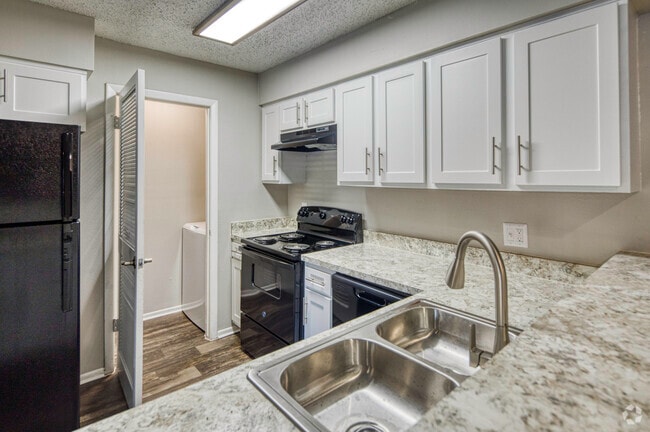 2BR, 2BA - 876SF - 1400 Plantation Blvd Plant City, FL 33566-1502 - Park at Walden Lake