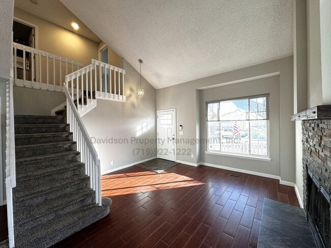 Building Photo - 9208 Chieftan Dr