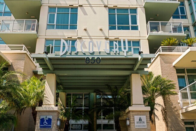 Foto del edificio - Super Spacious Cortez Hill 2-Bedroom at Discovery! Small Pet Ok!