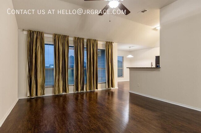 Foto del edificio - 4204 S Fork Ranch Rd