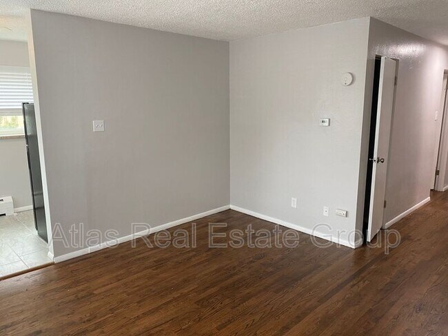 Building Photo - 1420 Moline St