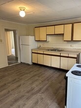 Building Photo - 73 Marlboro St