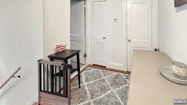 Foto del edificio - 357 E Midland Ave