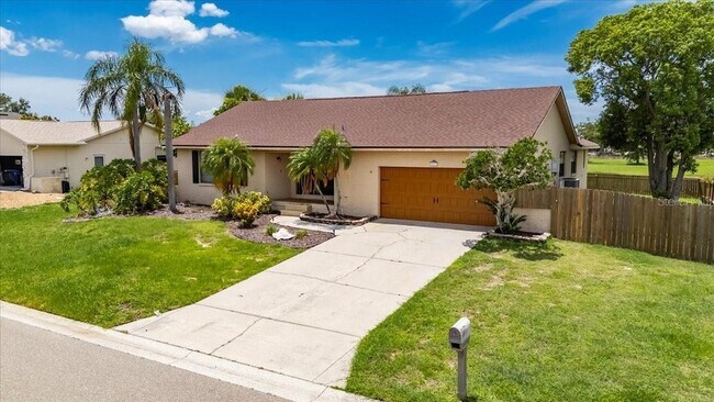 Foto del edificio - 811 Eagle Ln