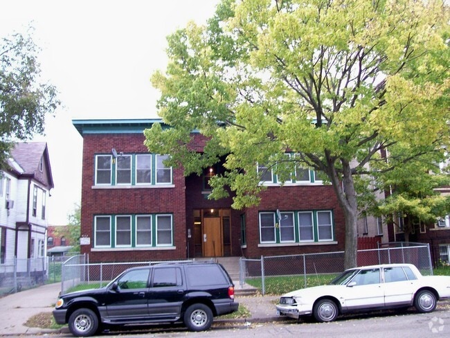 Building Photo - 1909 Park Ave