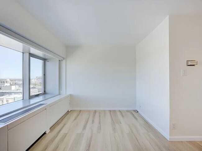 Foto del edificio - 555 E William St