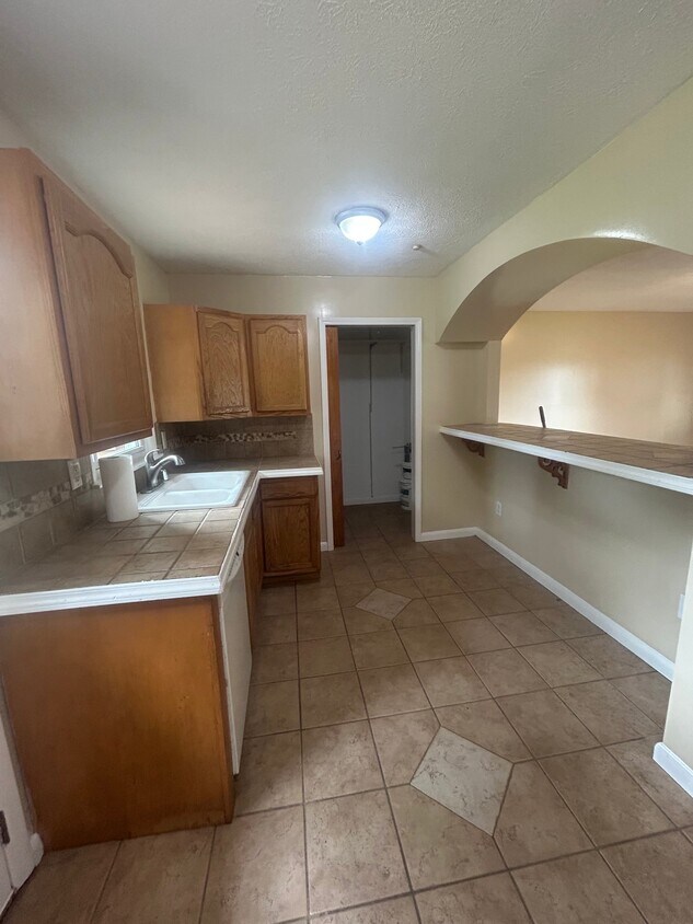 Foto del edificio - 5403 Thunder Ct
