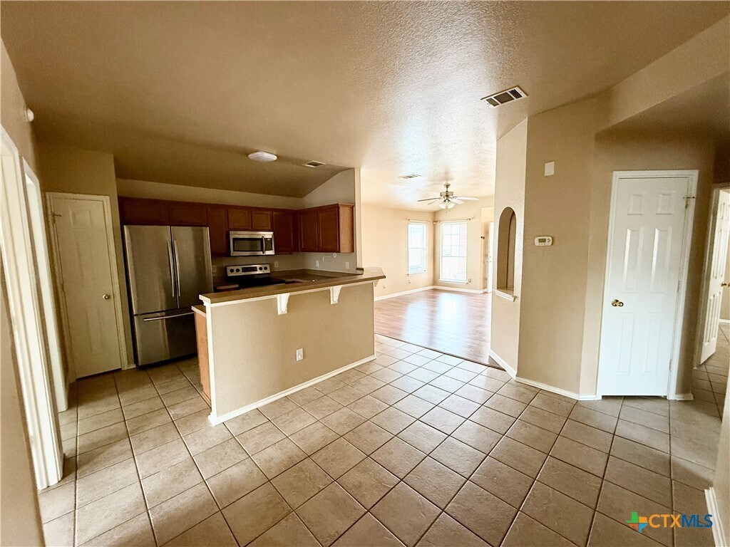 Primary Photo - 5515 Lions Gate Ln