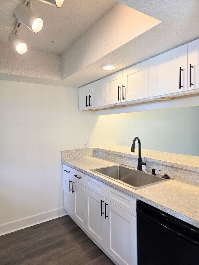 Foto del edificio - 2 bedroom, 2 bath condo in "The Islands"