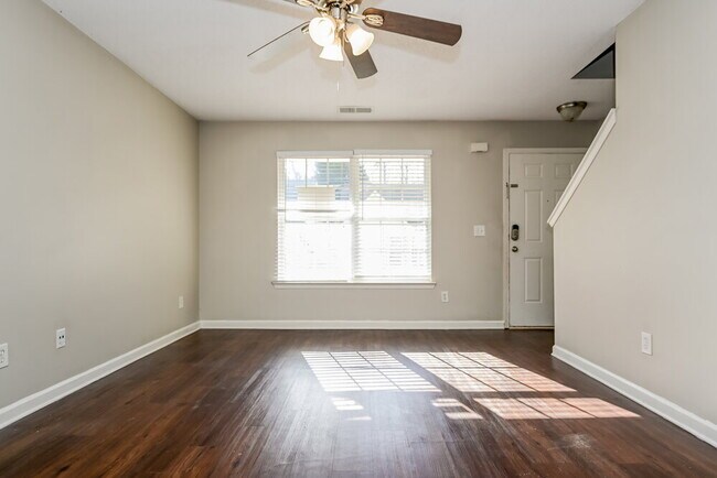 Foto del edificio - 128 Lossie Ln