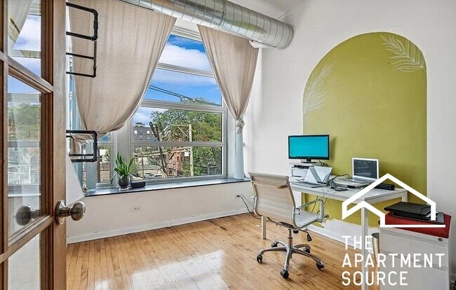 Foto del edificio - 2412 W North Ave