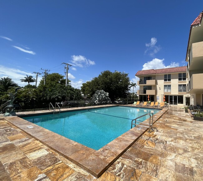 Foto del edificio - 1000 Spanish River Rd