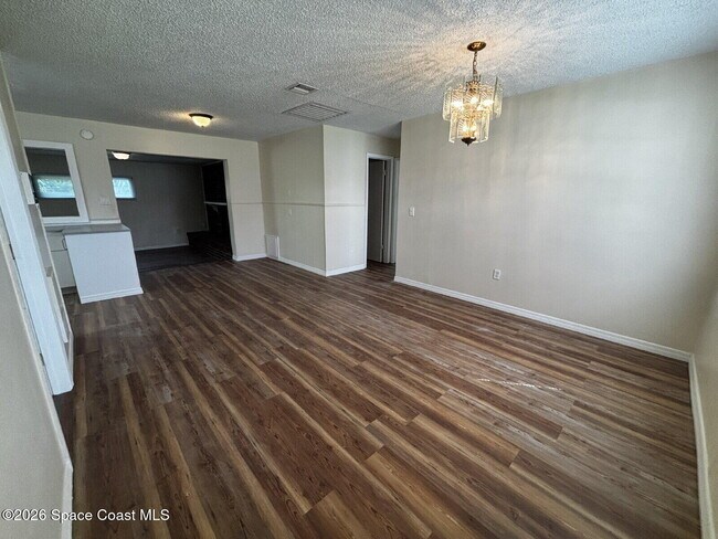 Foto del edificio - 100 Prince Ave