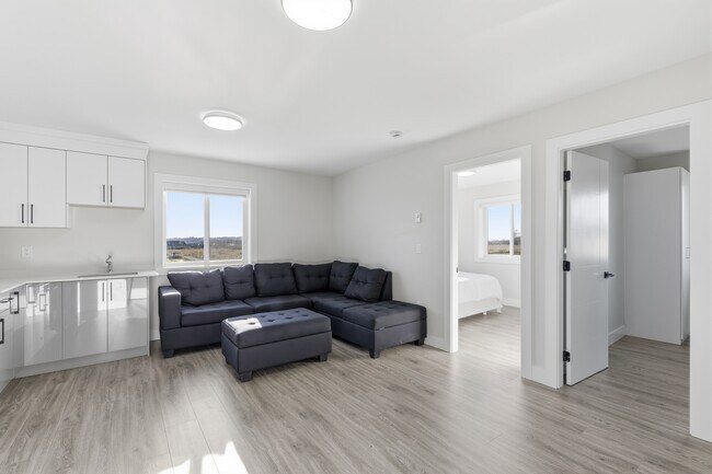 Photo du bâtiment - 15836-15856 56 Ave