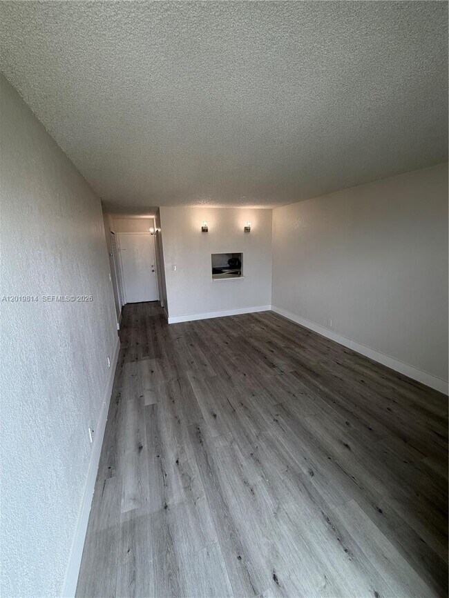 Building Photo - 801 NW 47th Ave