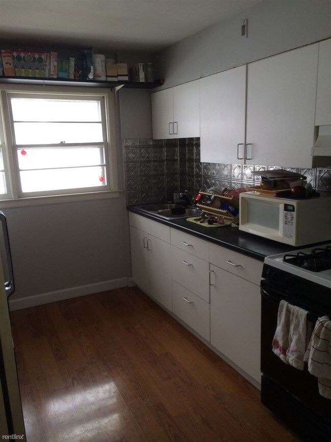 Building Photo - 4 br, 2 bath Apartment - 1628 Adams Street