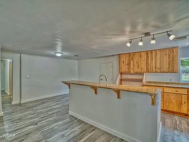 Foto del edificio - 2580 Poplar Dr