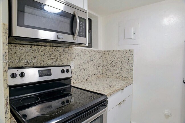 Foto del edificio - 4271 NW 11th St