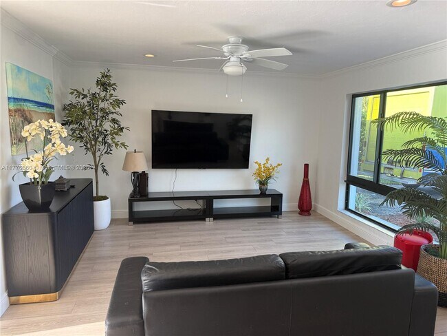 Foto del edificio - 5001 NE 23rd Ave