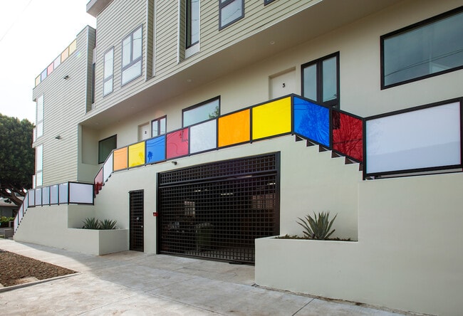 Building Photo - 2496 S Centinela Ave