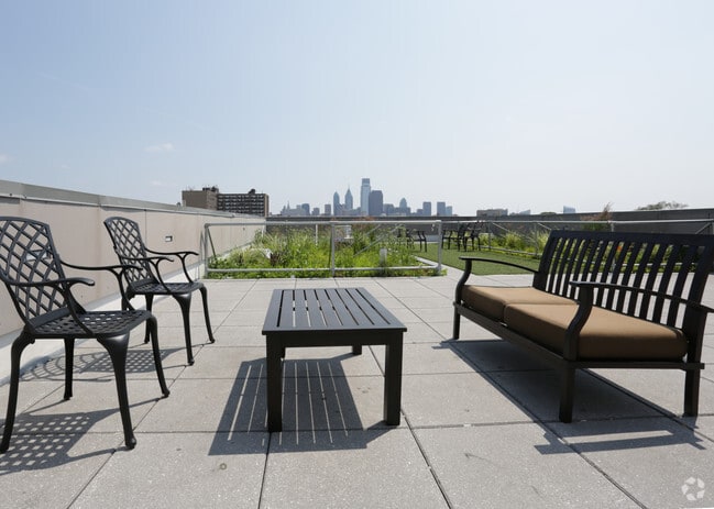 Photo - Skyline Apartments