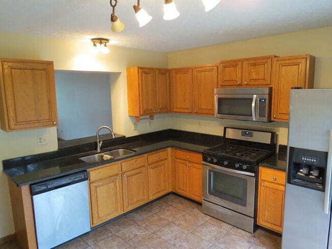 Building Photo - 268 Chatterly Ln