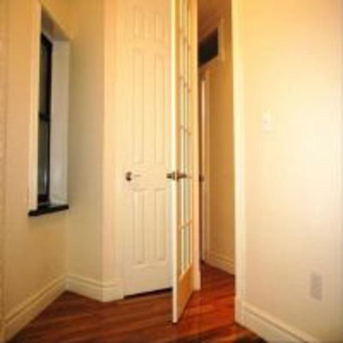 Foto del edificio - 208 W 25th St