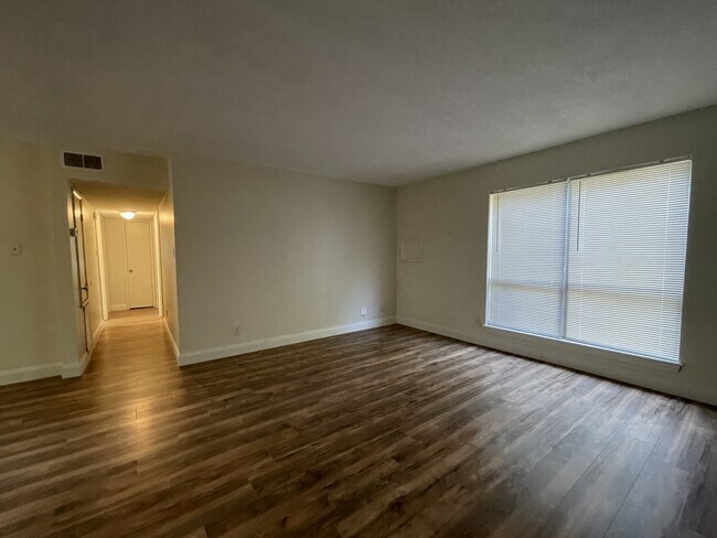 Foto del edificio - 3502 Penny St SW