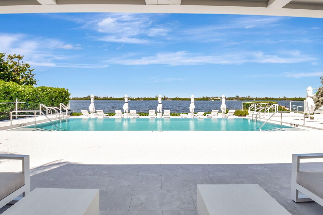 Foto principal - 2773 S Ocean Blvd