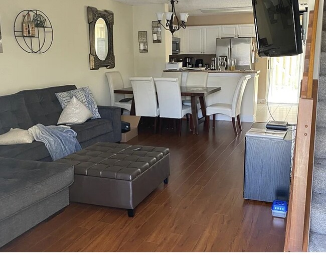 Foto del edificio - 2925 Edgehill Ln