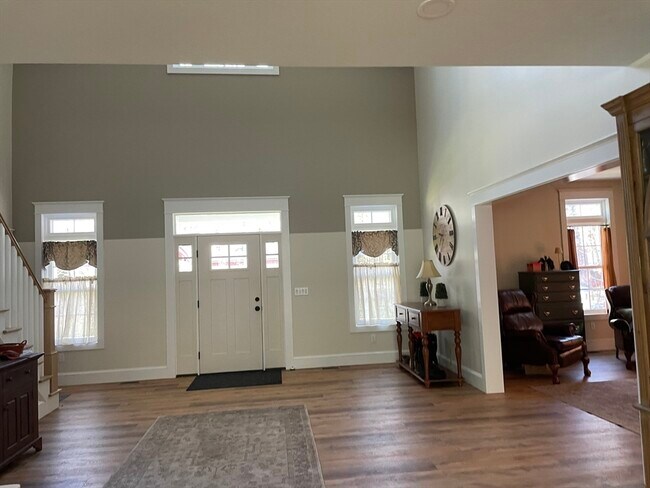 Foto del edificio - 1 Lamoureux Ln