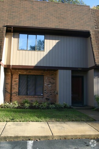 Building Photo - 1042 N Green Dr