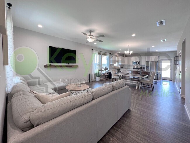 Foto del edificio - 5716 River Rd