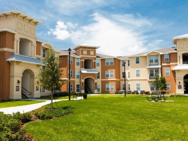 Foto principal - Grove Park Apartment Homes